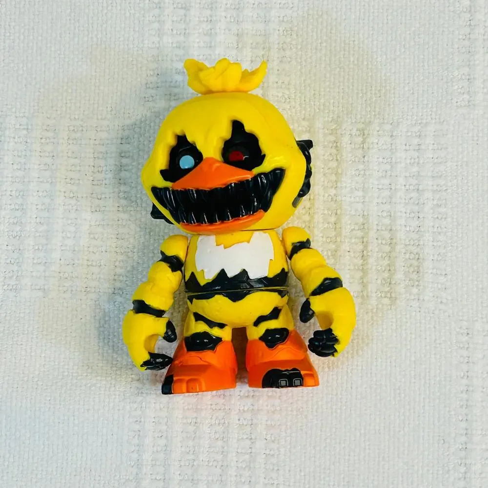 Five Nights at Freddies Ruined Chica Funko 2022 3.5